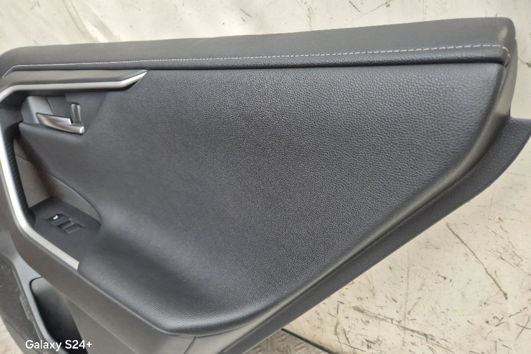 TOYOTA RAV4 5 generation (XA50) (2018-2024) Rear Right Door Panel 67613X1B18,69287X1B00,67787X1B14 27280671