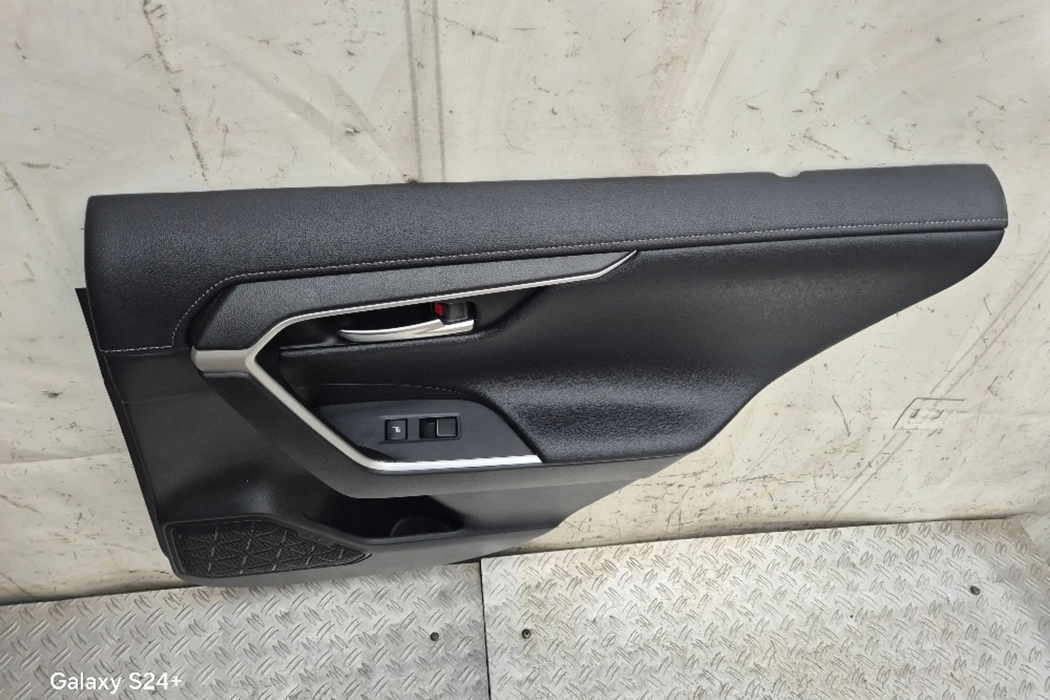 TOYOTA RAV4 5 generation (XA50) (2018-2024) Rear Right Door Panel 67613X1B18,69287X1B00,67787X1B14 27280671