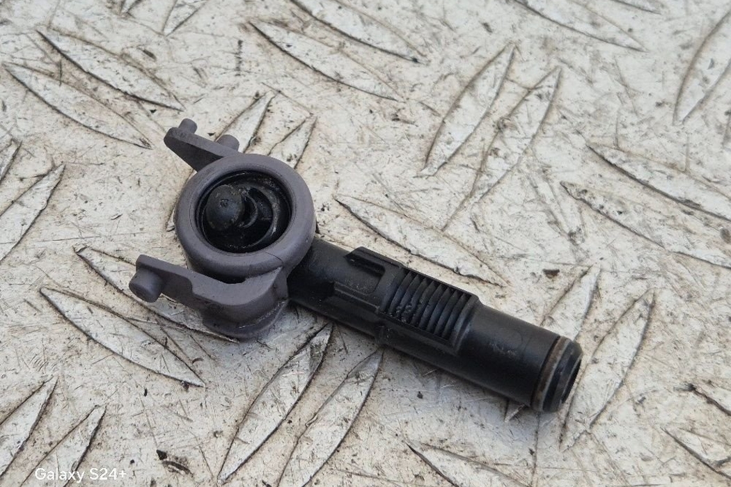MINI Cooper R56 (2006-2015) Headlight washer spray nozzle 15699201,2752972 31965633