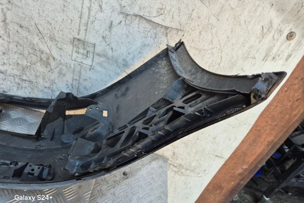 VOLKSWAGEN Golf 5 generation (2003-2009) Бампер передний 1K0807221C 32377913