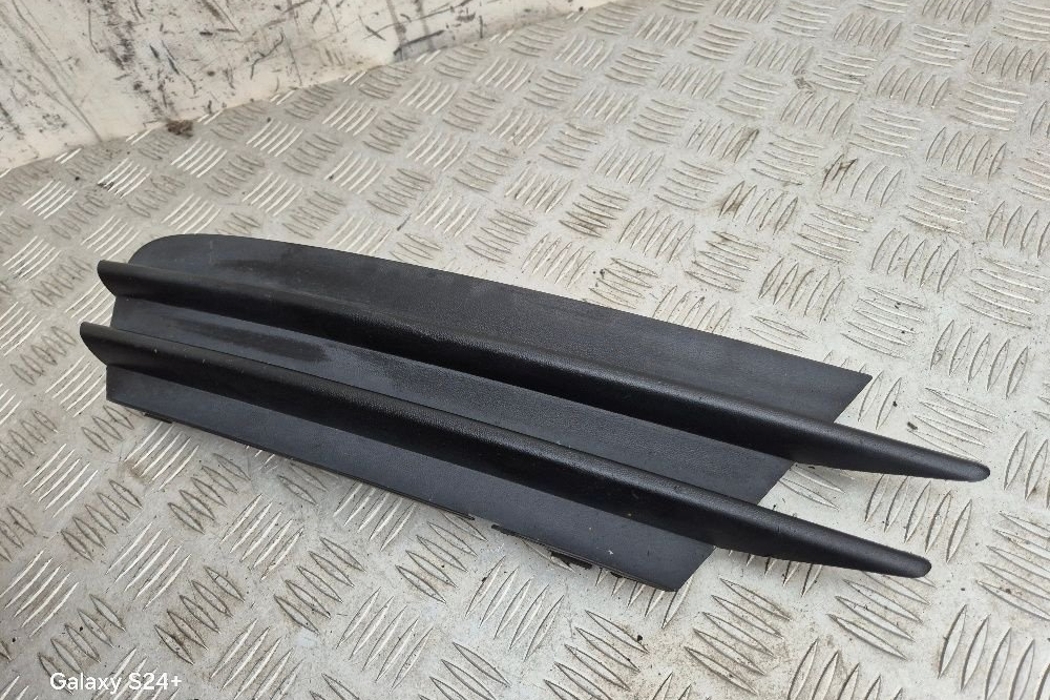 VOLKSWAGEN Scirocco 3 generation (2008-2020) Решетка бампера передняя левая 1K8853665B 32385101