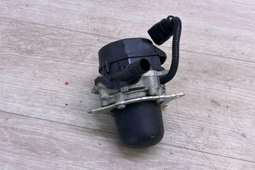 PORSCHE Macan 1 generation (2013-2023) Secondary air pump 95B959253 31420223