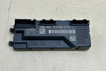 PORSCHE Cayenne 958 (2010-2018) Aizmugurējā vāka / bagāžnieka vadības bloks 7P5959107E 31421280