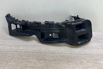 PORSCHE Cayenne 958 (2010-2018) Aizmugurējā kreisā bampera stiprinājums 7P5807393C,95850539310 31847328