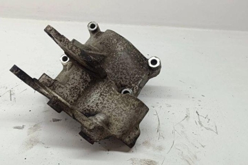 HYUNDAI Santa Fe CM (2006-2013) Power steering pump mounting bracket 31899386