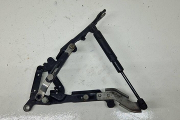 BMW 5 Series F10/F11 (2009-2017) Front Left Bonnet Hinge 7201275 32000030