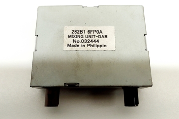 NISSAN X-Trail T32 (2013-2022) Bootlid Antenna Amplifier 282B16FP0A 17781574