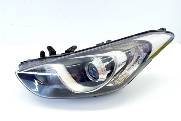 HYUNDAI i30 GD (2 generation) (2012-2017) Priekšējais kreisais lukturis 92101-A6030 32060282