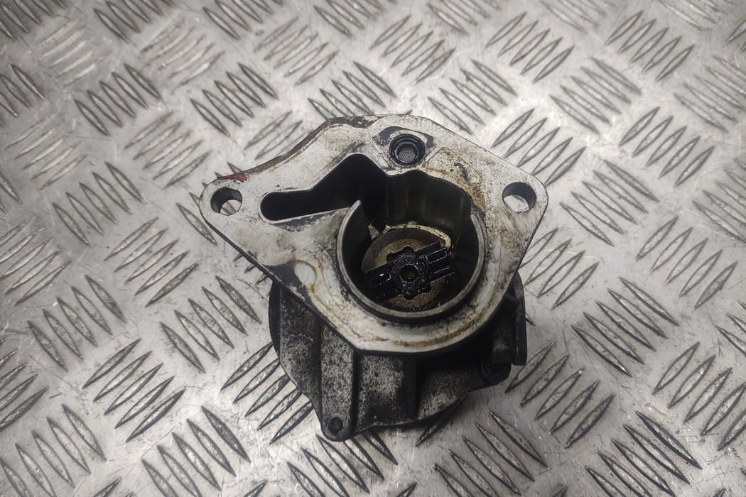 RENAULT Laguna 2 generation (2001-2007) Vacuum Pump 72238908F 18106466