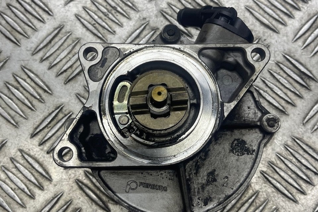 AUDI A6 C5/4B (1997-2004) Vacuum Pump 28983087