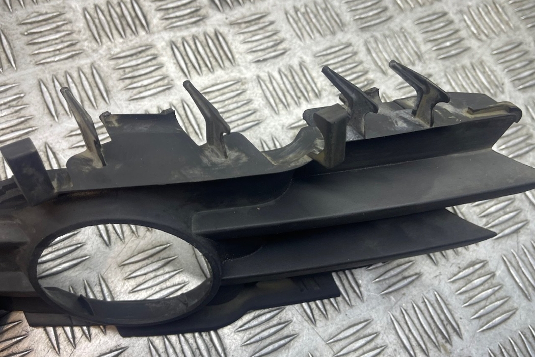 OPEL Zafira B (2005-2010) Fog lamp trim 13100593,239263762 30377096