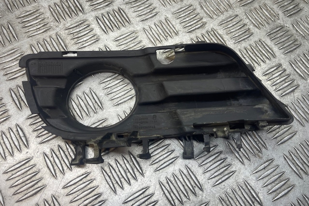 OPEL Zafira B (2005-2010) Fog lamp trim 13100593,239263762 30377096