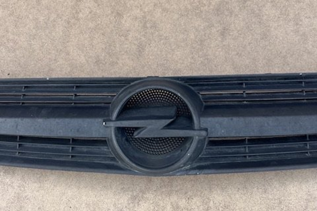 OPEL Signum C (2003-2008) Priekšējā bampera augšējā reste 464192822 30447331