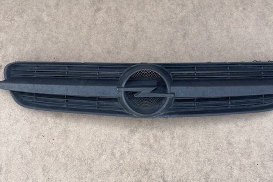 OPEL Signum C (2003-2008) Priekšējā bampera augšējā reste 464192822 30447331