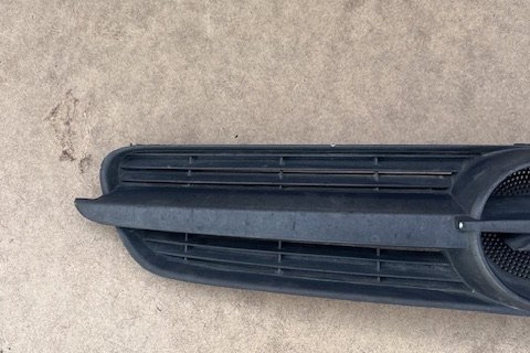 OPEL Signum C (2003-2008) Priekšējā bampera augšējā reste 464192822 30447331