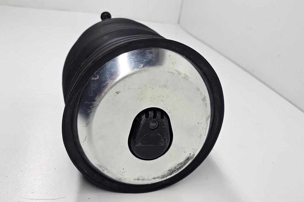 MERCEDES-BENZ C-Class W205/S205/C205 (2014-2023) Rear Right Air Suspension Cushion A2053200225 32146077