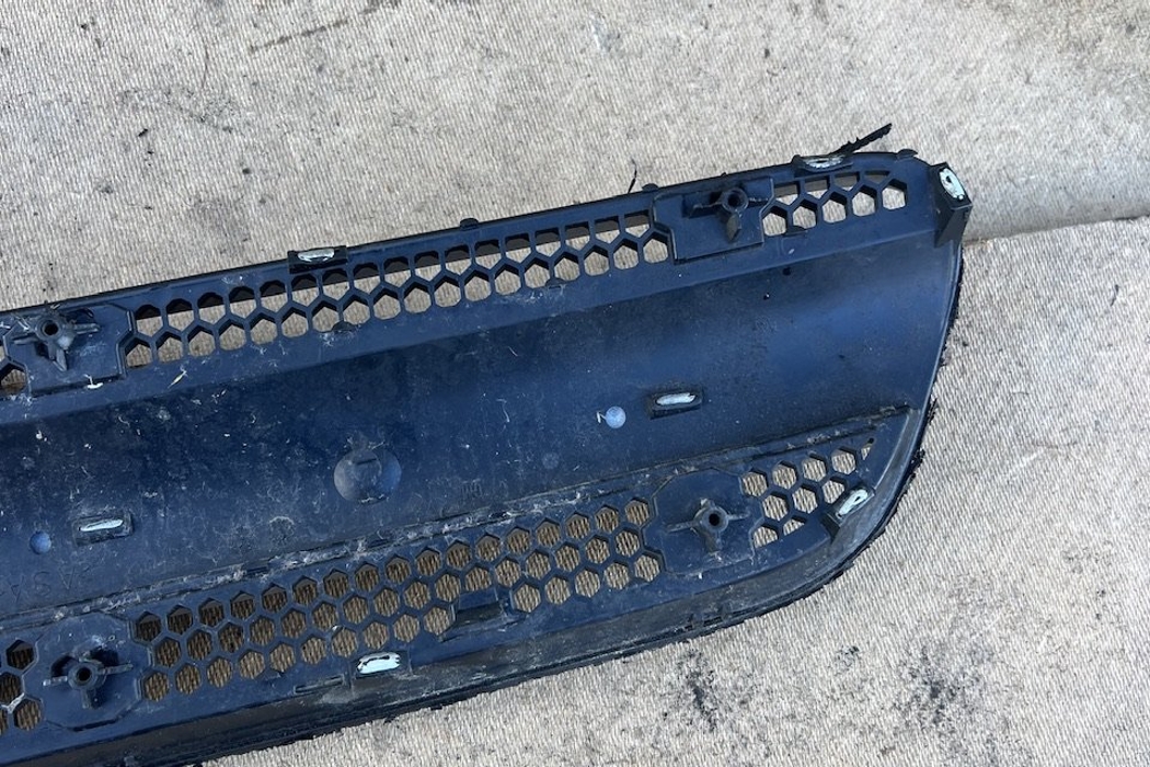 OPEL Vectra C (2002-2005) Priekšējā bampera augšējā reste 464192822 32194713