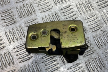 VOLKSWAGEN Transporter T4 (1990-2003) Labās puses bīdāmo durvju slēdzene 701843604A 30052598