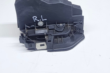 BMW 5 Series E60/E61 (2003-2010) Aizmugurējo kreiso durvju slēdzene 7036171 30531599