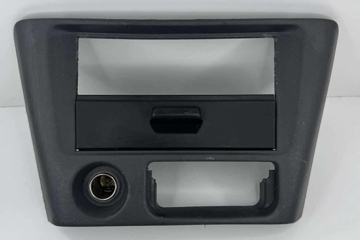 MITSUBISHI Colt 5 generation (1995-2003) Centrālā konsole MR189237 32090148