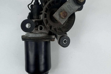 MITSUBISHI Colt 5 generation (1995-2003) Bagāžas nodalījuma loga tīrītāja motorīts MR192057 32090170