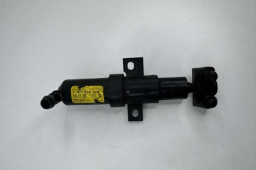 VOLKSWAGEN Passat B6 (2005-2010) Right Side Headlight Washer 1307030328,3C0955104A 32110859