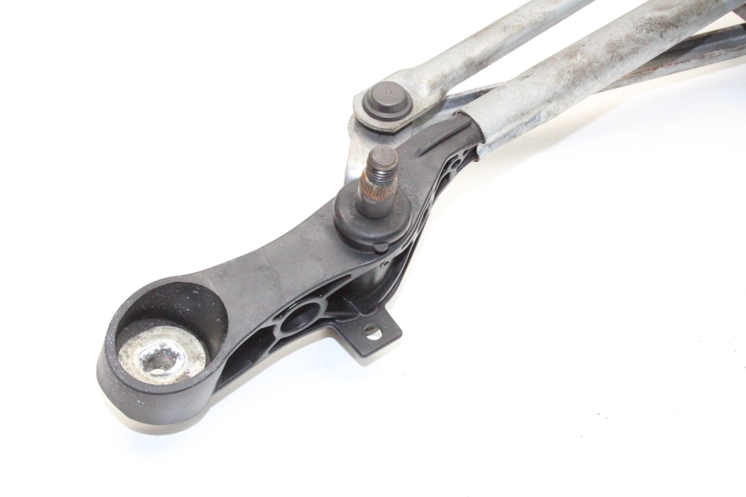 BMW 4 Series F32/F33/F36 (2013-2020) Front Windshield Wiper Mechanism 7267504 25426964