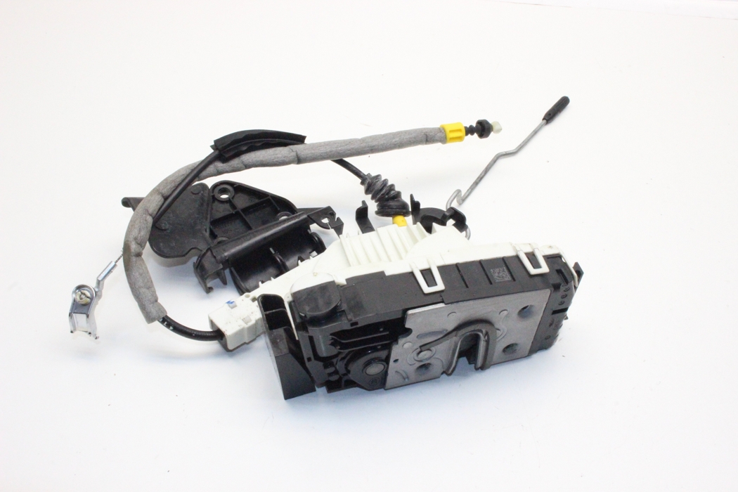 MERCEDES-BENZ C-Class W204/S204/C204 (2004-2015) Замок передней левой двери A0997200735 27415155