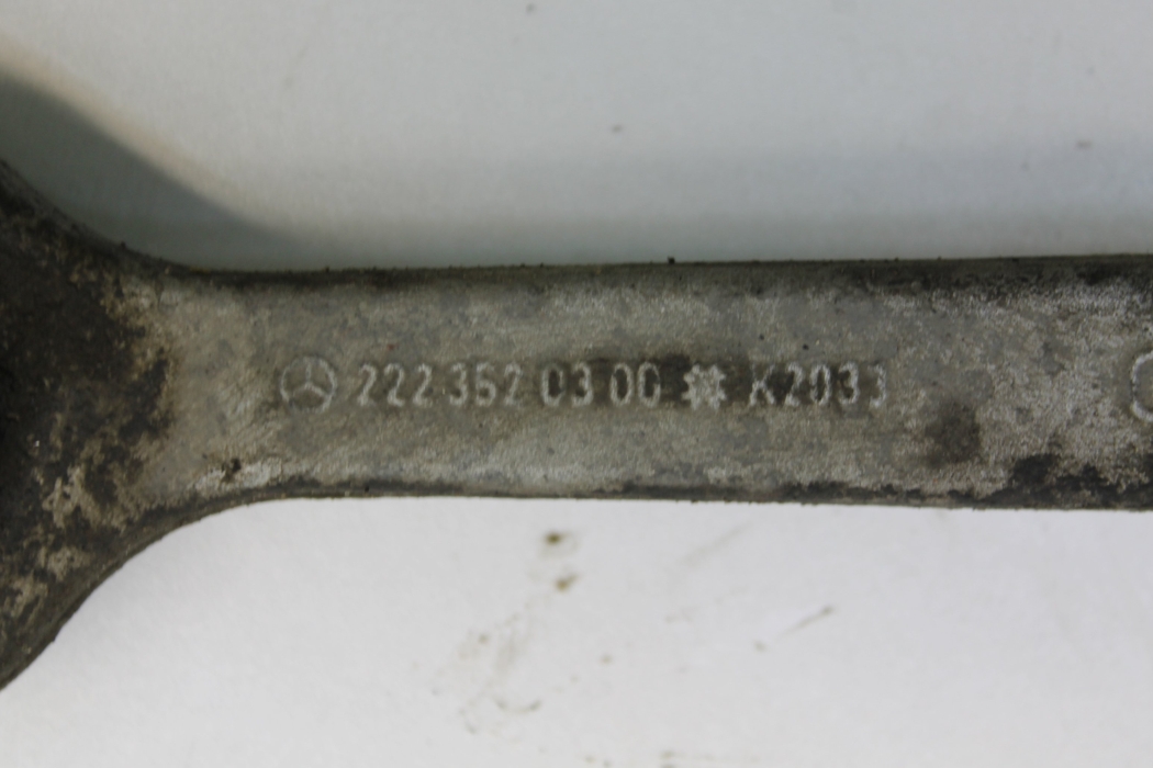 MERCEDES-BENZ S-Class W222/C217/A217 (2013-2020) Rear Right Arm A2223520300,2223520300 28892052