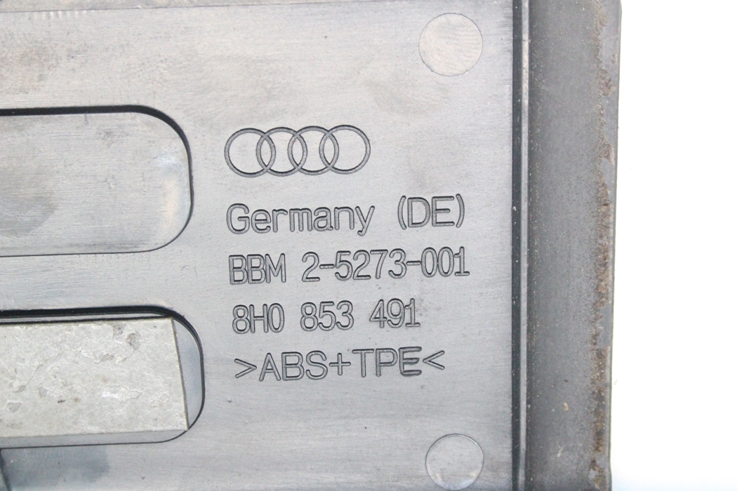 AUDI A4 B7/8E (2004-2008) Панель передней левой двери 8H0853491 30052469