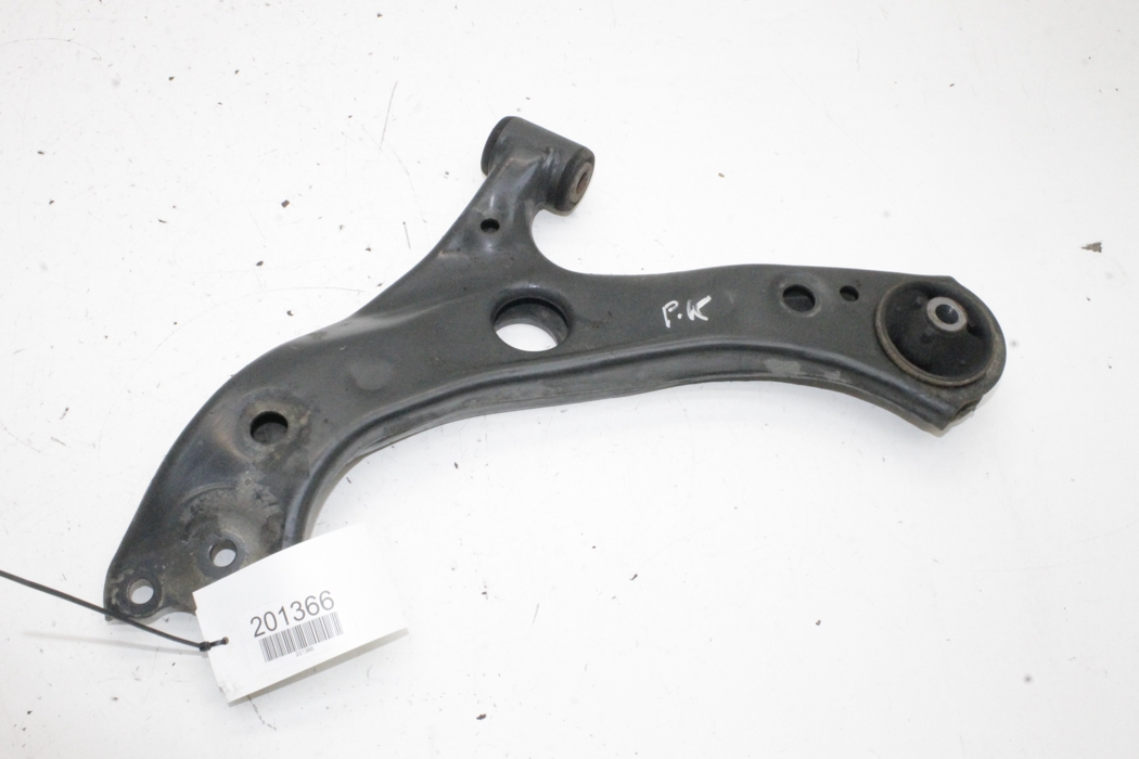 TOYOTA Corolla 12 generation E210 (2019-2024) Front Left Arm 31965638