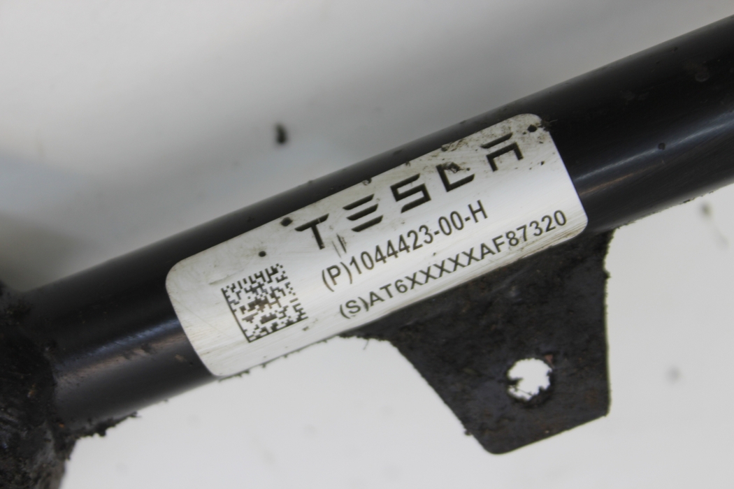 TESLA Model 3 1 generation (2017-2024) Rear Left Arm 1044423-00-H 32384559