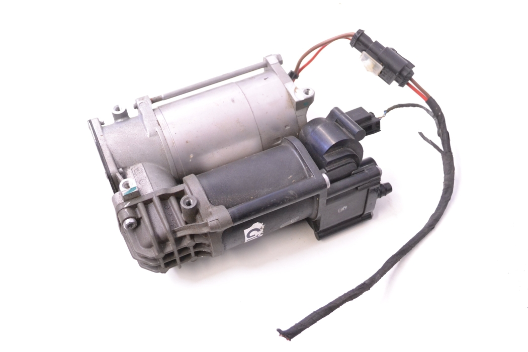 BMW 5 Series G30/G31 (2016-2023) Suspension Compressor 6868998 18059560