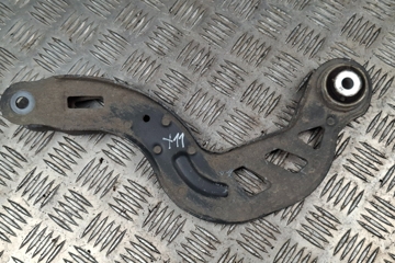 MERCEDES-BENZ A-Class W176 (2012-2018) Aizmugurējā kreisā svira/ričags A2463501006 31642006