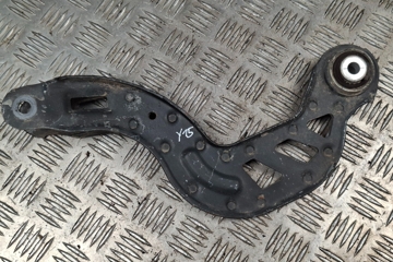 MERCEDES-BENZ A-Class W176 (2012-2018) Aizmugurējā labā svira/ričags A2463501006 31642019