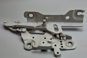 BMW 4 Series F32/F33/F36 (2013-2020) Петля капота передняя левая 7336699 32106601