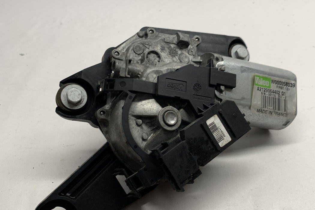 MERCEDES-BENZ E-Class W212/S212/C207/A207 (2009-2016) Tailgate  Window Wiper Motor A2129064402 15036689