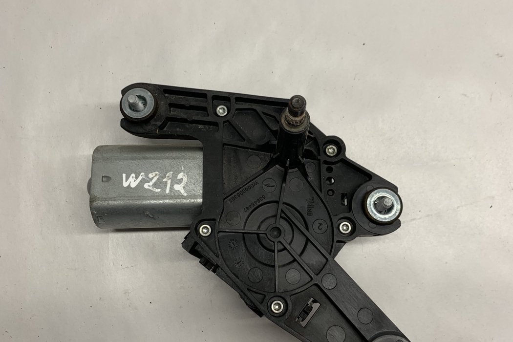 MERCEDES-BENZ E-Class W212/S212/C207/A207 (2009-2016) Tailgate  Window Wiper Motor A2129064402 15036689