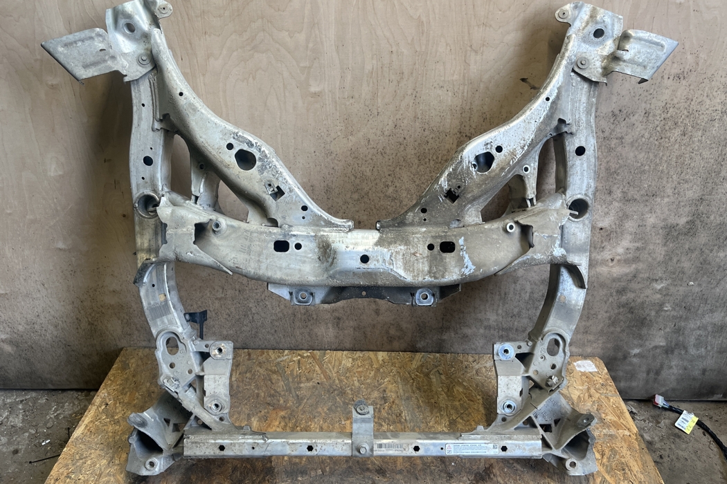 BMW 7 Series F01/F02 (2008-2015) Передний траверс 6796692,6797644 27348061