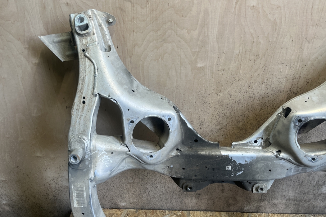BMW 7 Series F01/F02 (2008-2015) Передний траверс 6796692,6797644 27348061