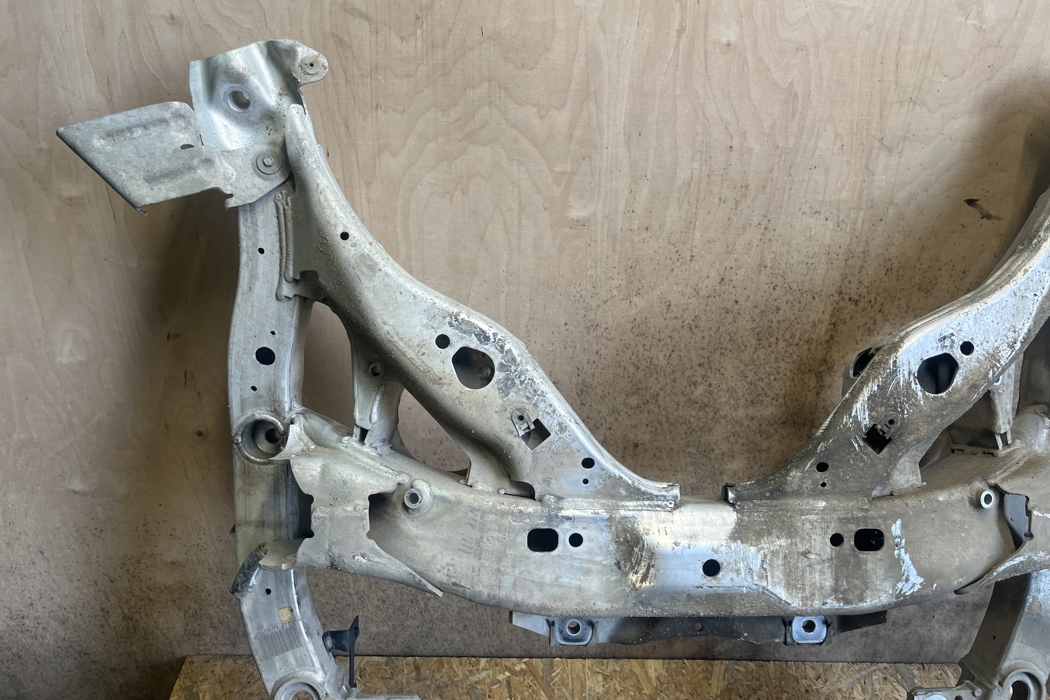 BMW 7 Series F01/F02 (2008-2015) Передний траверс 6796692,6797644 27348061