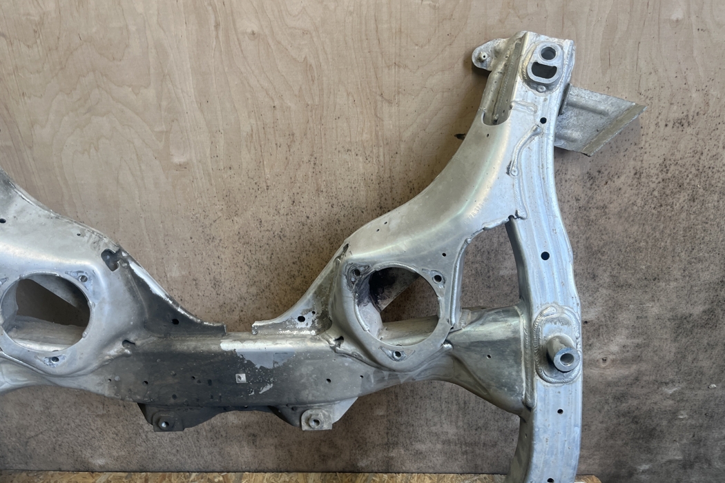 BMW 7 Series F01/F02 (2008-2015) Передний траверс 6796692,6797644 27348061