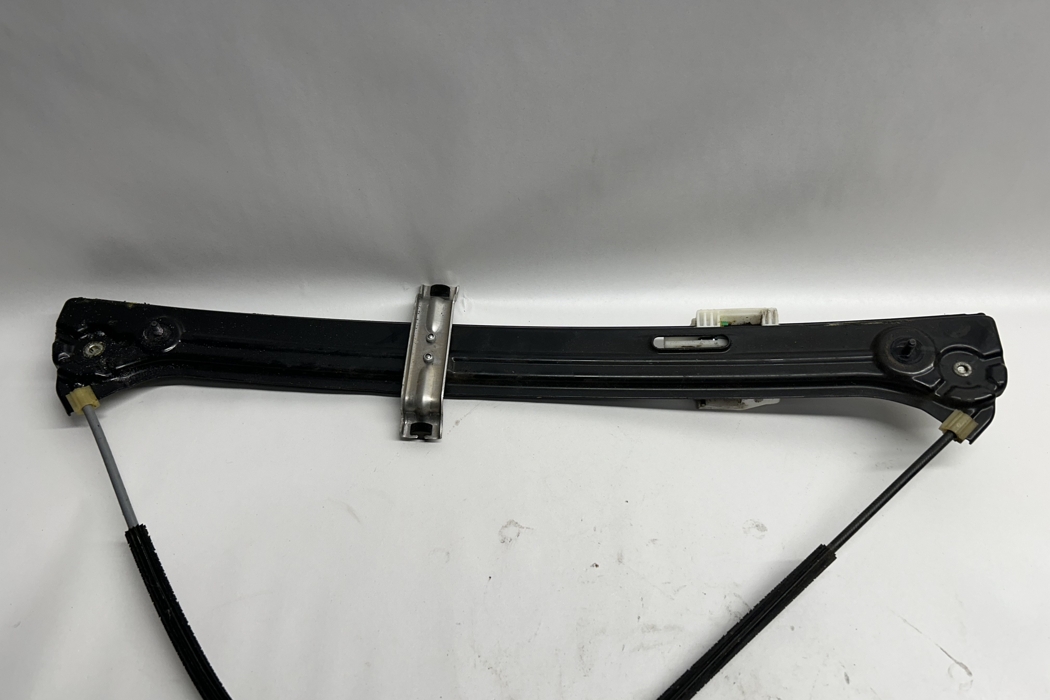 BMW X5 E70 (2006-2013) Front Right Door Window Regulator 7137020,7166380,51337166380 27732515