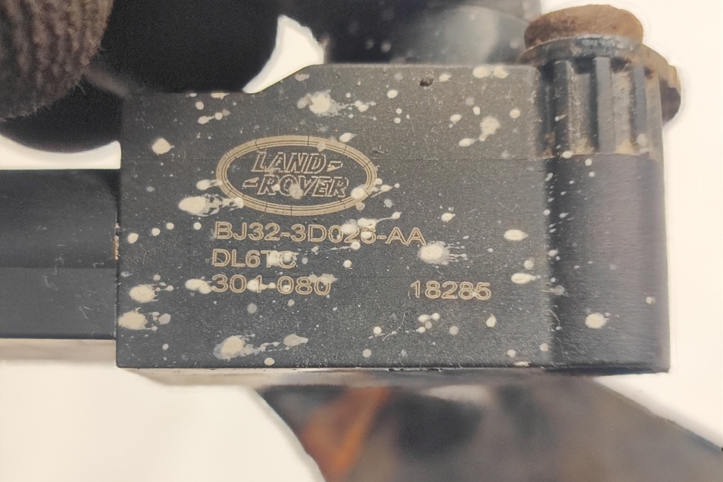 LAND ROVER Discovery Sport 1 generation (2014-2024) Front Left Level Sensor BJ32-3D026-AA,BJ323D026AA 29043622