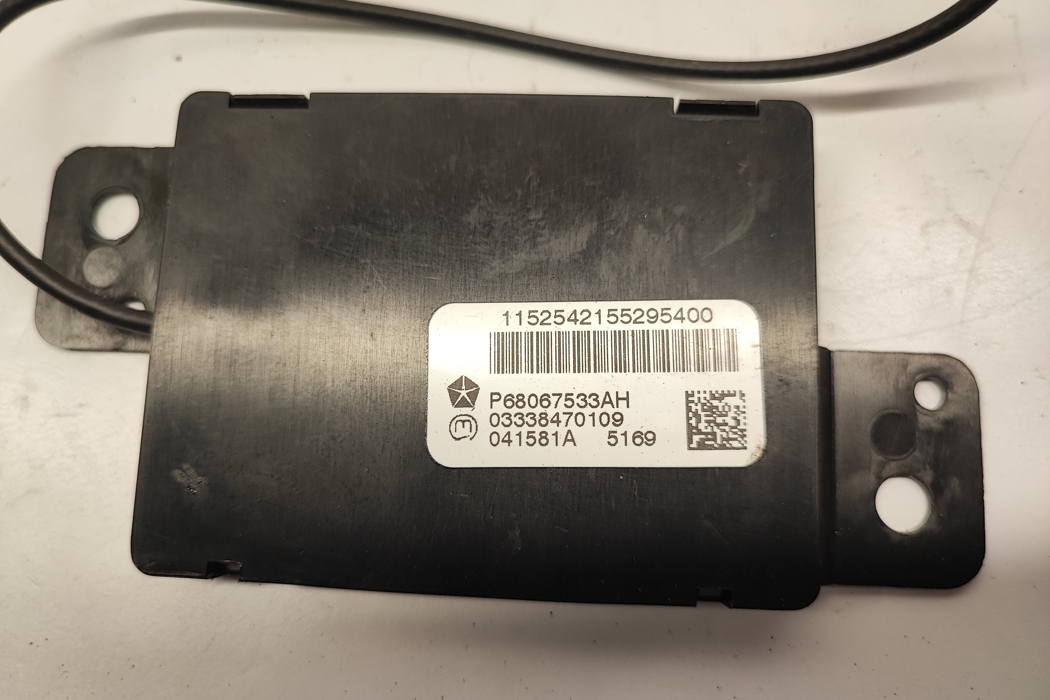 DODGE Charger LD (2010-2024) Keyless Entry Antenna P68067533AH 29412833