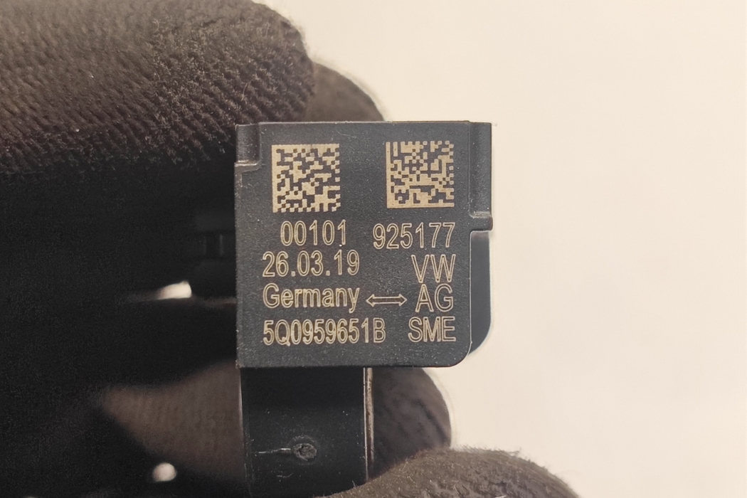 AUDI A3 8V (2012-2020) Crash Impact Sensor 5Q0959651B 30622341