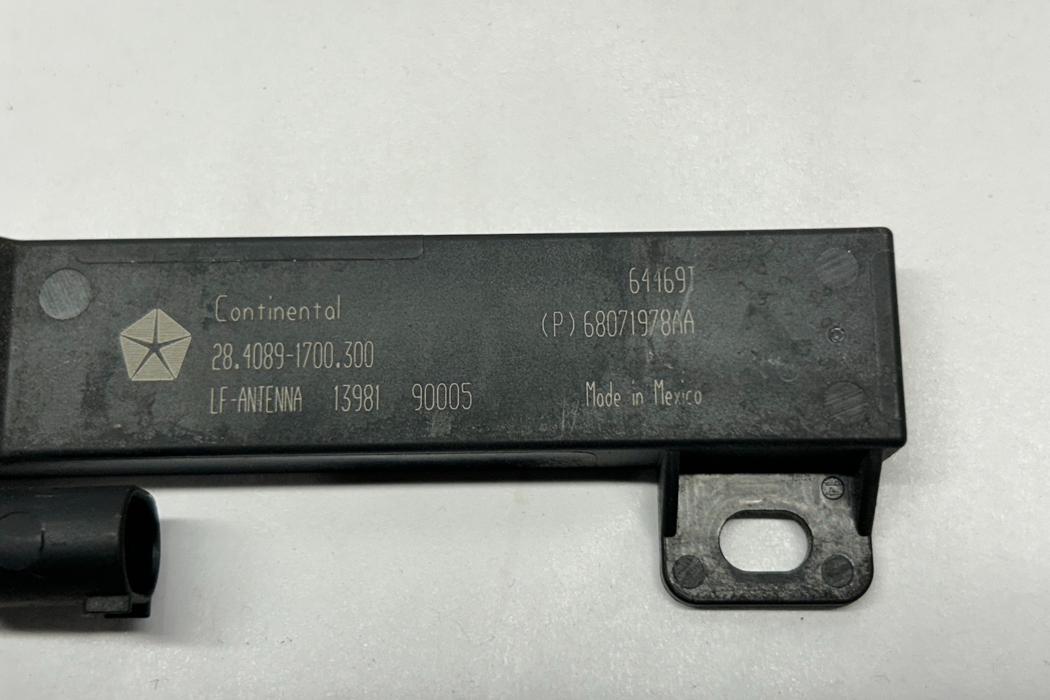DODGE Charger LD (2010-2024) Keyless Entry Antenna 68071978AA,P68071978AA 30623793