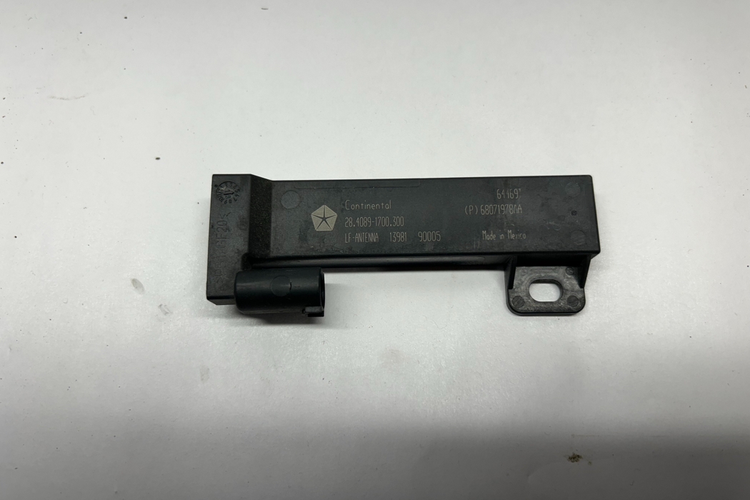 DODGE Charger LD (2010-2024) Keyless Entry Antenna 68071978AA,P68071978AA 30623793