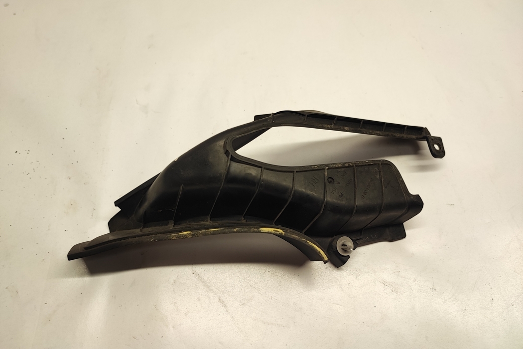 TESLA Model X 1 generation (2015-2024) Eņģu apdare 1064603-00-B,106460300B 30945973
