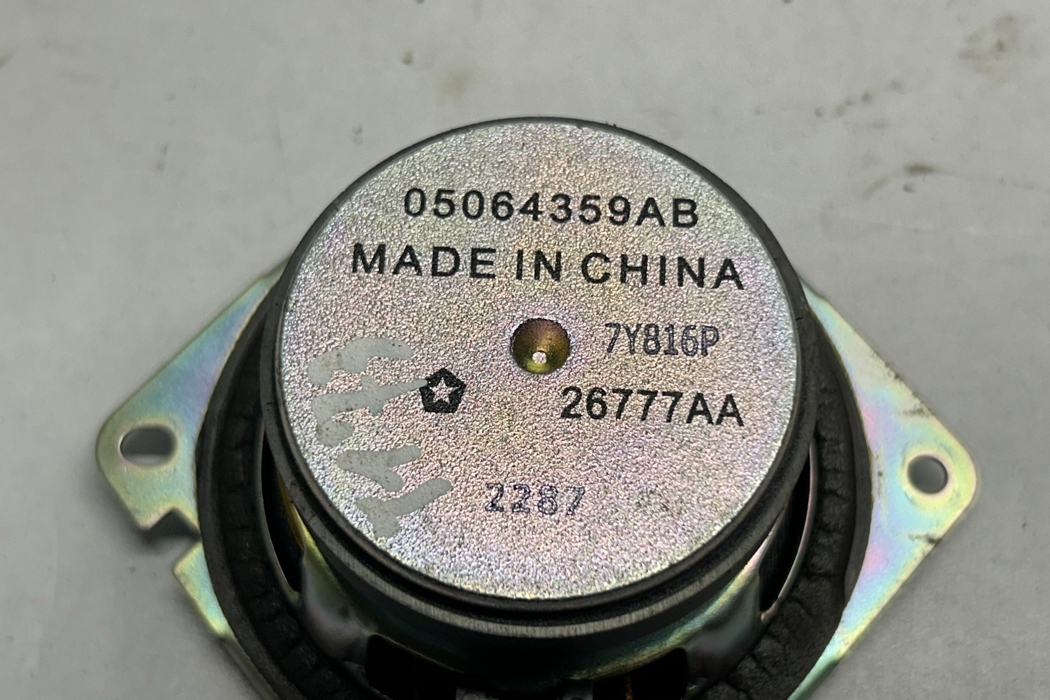 DODGE Charger LD (2010-2024) Front Left Door Loudspeaker 05064359AB 32032075
